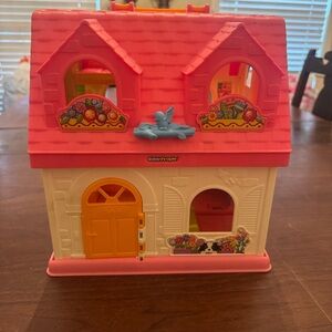 Fisher Price Little People Surprise & Sounds Home playset